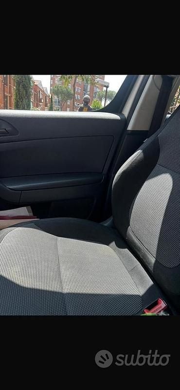 Usata Skoda Yeti 105 CV (77 kW) 2012 Bianco SUV