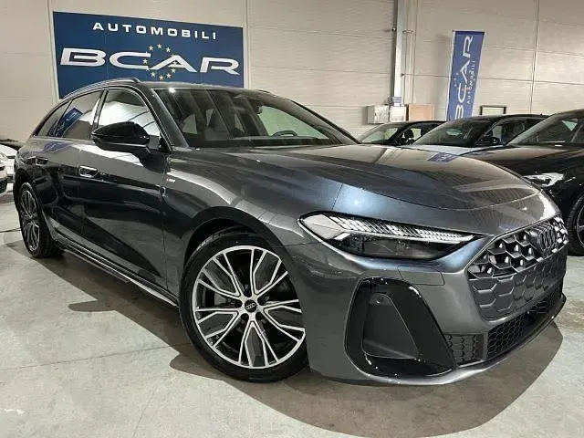 Nuova Audi A5 S-Line 203 CV (149 kW) 2025 Grigio Station wagon