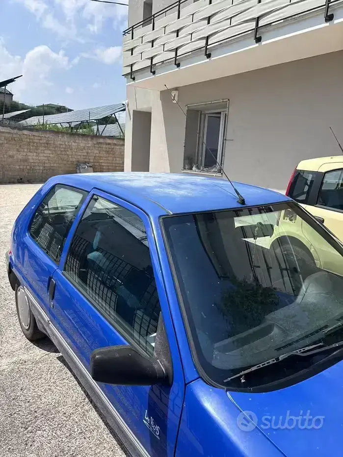 Usata Peugeot 106 50 CV (36 kW) 1998 Bluazzurro Utilitaria