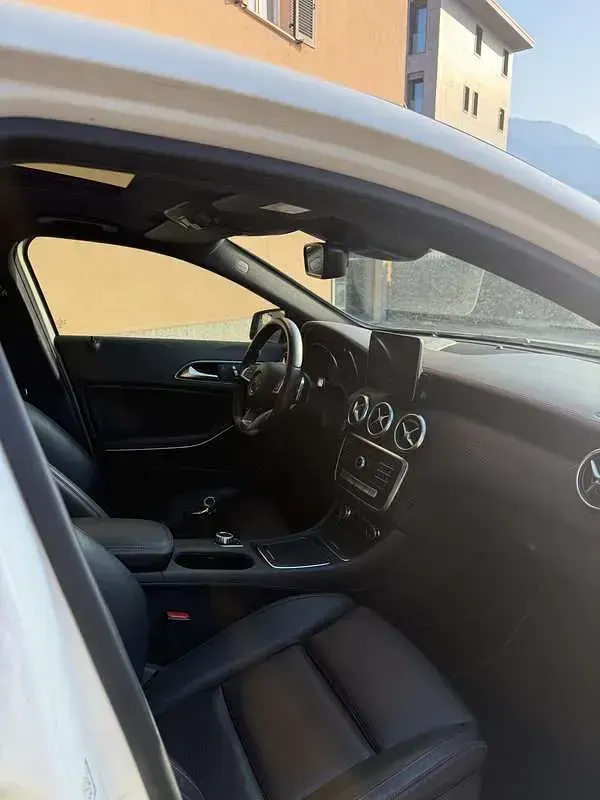 Usata Mercedes A220 Premium 184 CV (135 kW) 2016 Bianco Berlina
