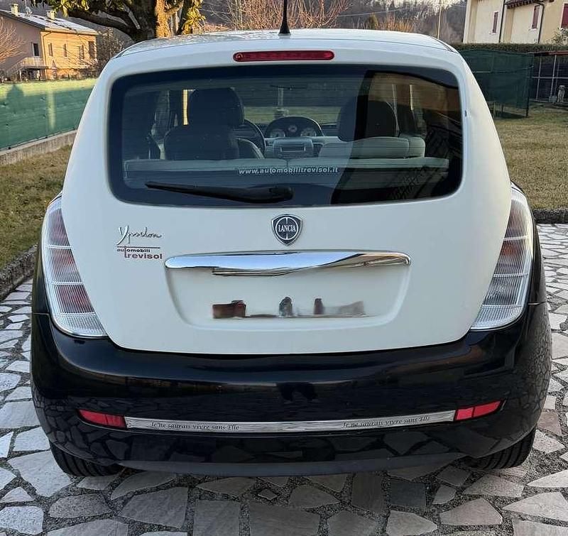 Usata Lancia Ypsilon 75 CV (55 kW) 2010 Utilitaria