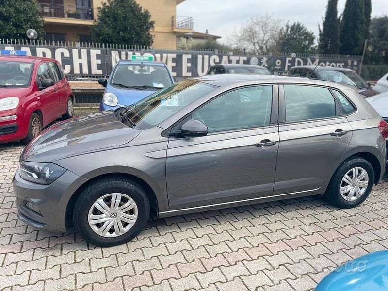 Usata VW Polo Comfortline 75 CV (55 kW) 2018 Grigio Utilitaria
