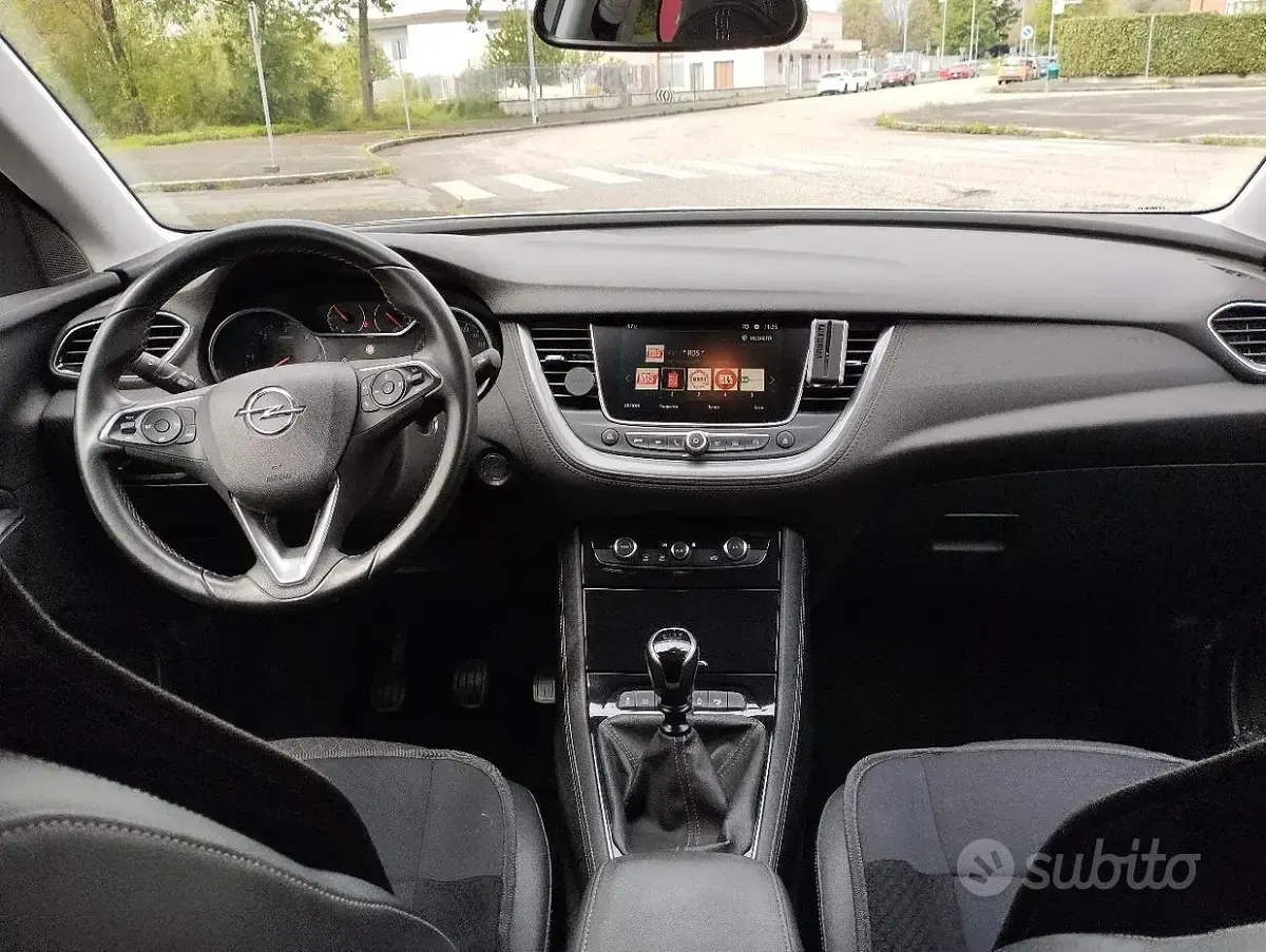 Usata Opel Grandland X Innovation 131 CV (96 kW) 2018 Bianco SUV