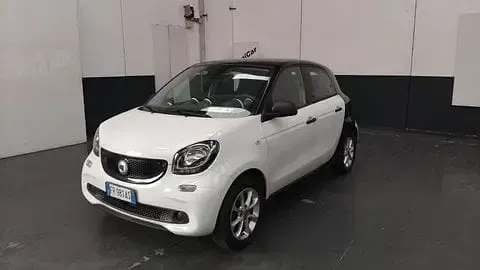 Usata Smart ForFour Electric Drive 60 kW (82 CV) 2018 Utilitaria