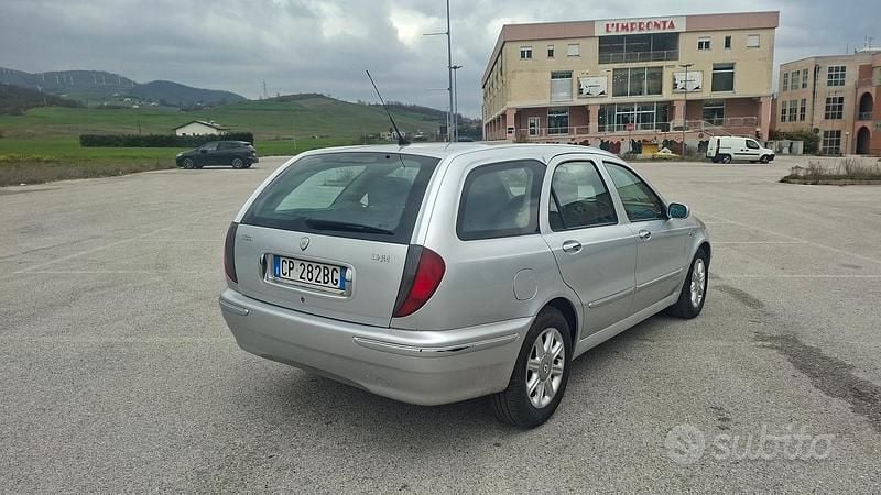 Usata Lancia Lybra 115 CV (84 kW) 2005 Station wagon