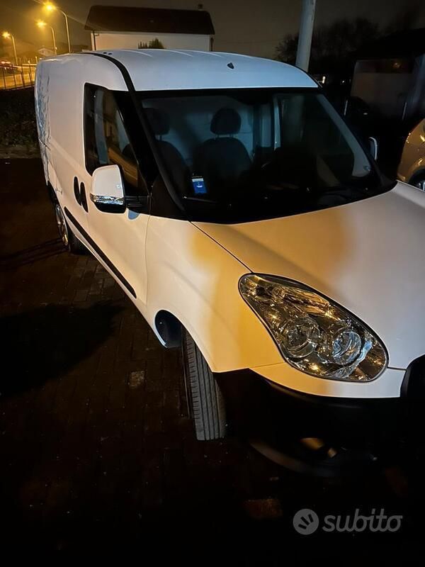 Bianco Usata 2014 Fiat Doblò Dynamic Monovolume | 7500 € (Cara) - Immagine 1/4