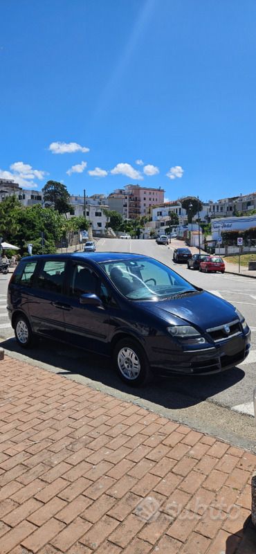Usata Fiat Ulysse 109 CV (80 kW) 2003 Blu Monovolume