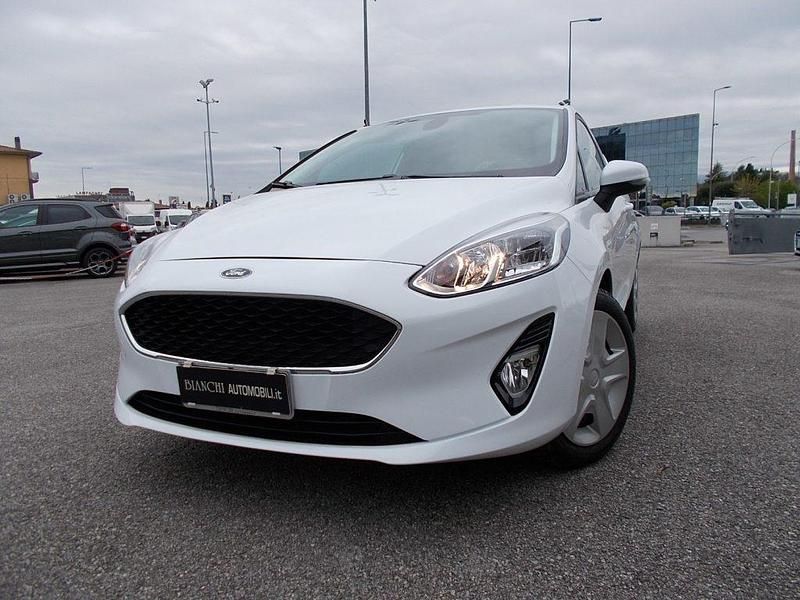 Usata Ford Fiesta Trend 86 CV (63 kW) 2021 Bianco / pastello Utilitaria