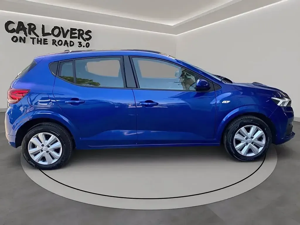 Usata Dacia Sandero Expression 101 CV (74 kW) 2023 Blu scuro Utilitaria