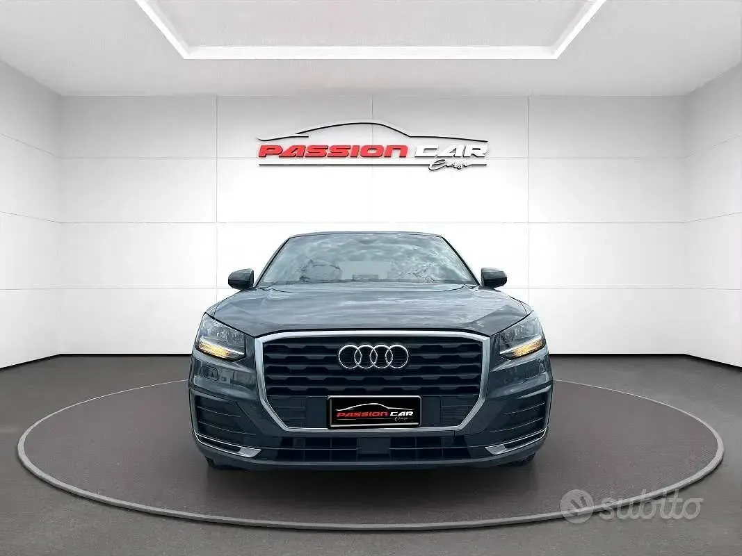 Usata Audi Q2 Business 116 CV (85 kW) 2018 Grigio nano met. SUV