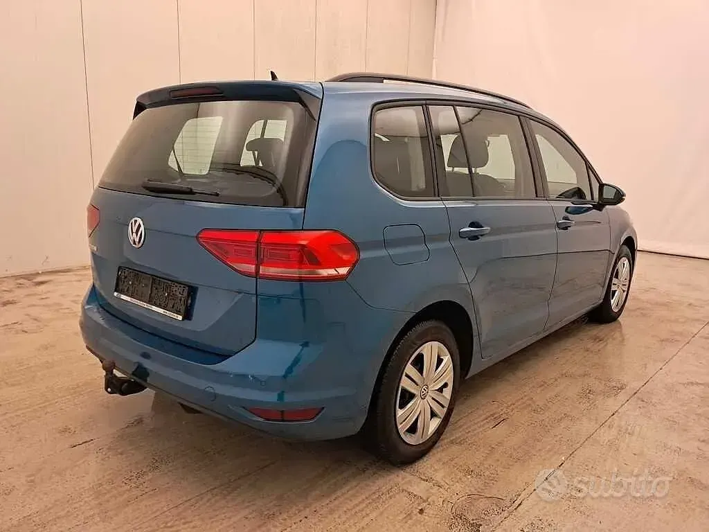 Usata VW Touran 115 CV (84 kW) 2020 Blu Monovolume