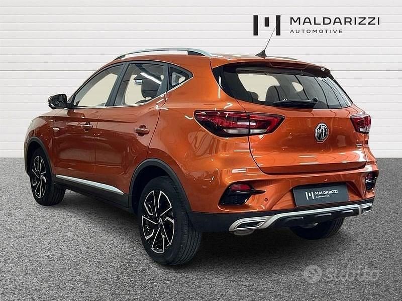 Usata MG ZS Luxury 106 CV (77 kW) 2023 Spiced orange SUV