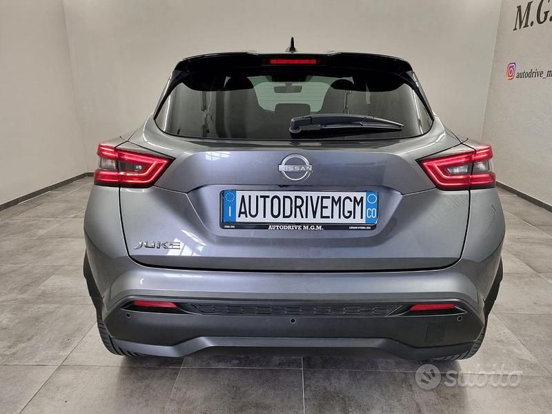 Usata Nissan Juke N-Connecta 114 CV (83 kW) 2025 Grigio scuro SUV