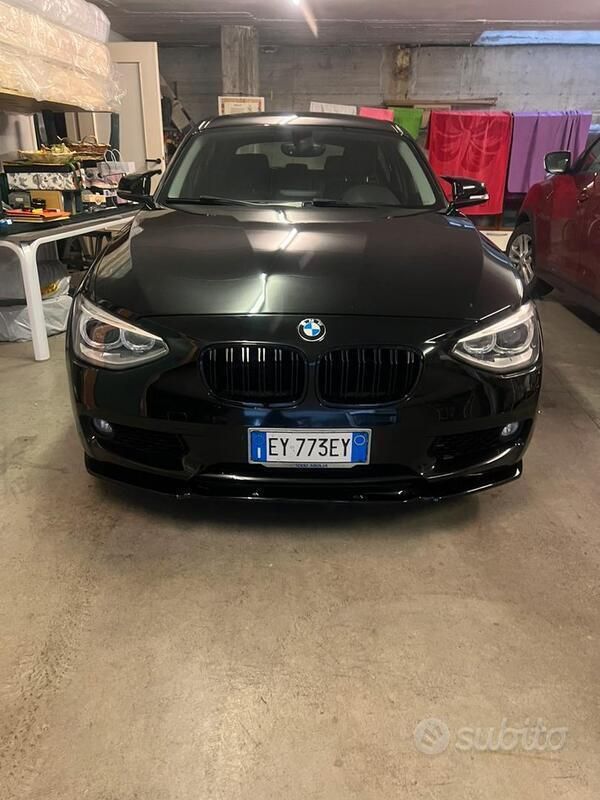 Nero Usata 2015 BMW 118 Sport Line Due volumi | 10.999 € (Ottimo prezzo) - Immagine 1/4