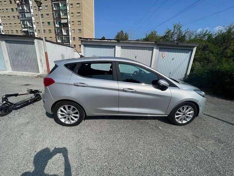 Usata Ford Fiesta Active 125 CV (91 kW) 2020 Grigio Berlina