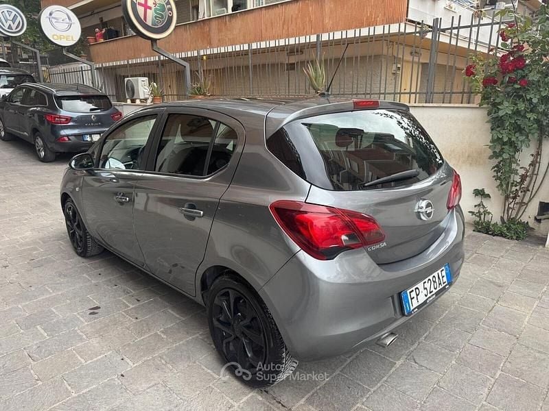 Usata Opel Corsa 75 CV (55 kW) 2018 Grigio Utilitaria
