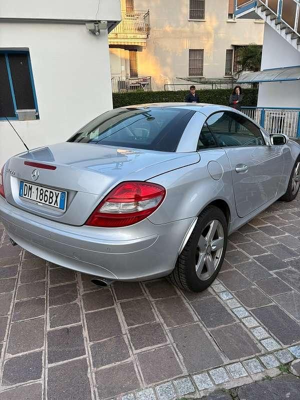 Usata Mercedes SLK200 163 CV (119 kW) 2007 Grigio Cabrio