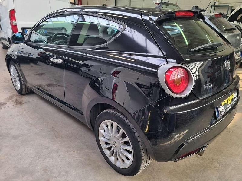 Second-hand Alfa Romeo MiTo Progression 84 CP (61 kW) 2014 Negru Hatchback