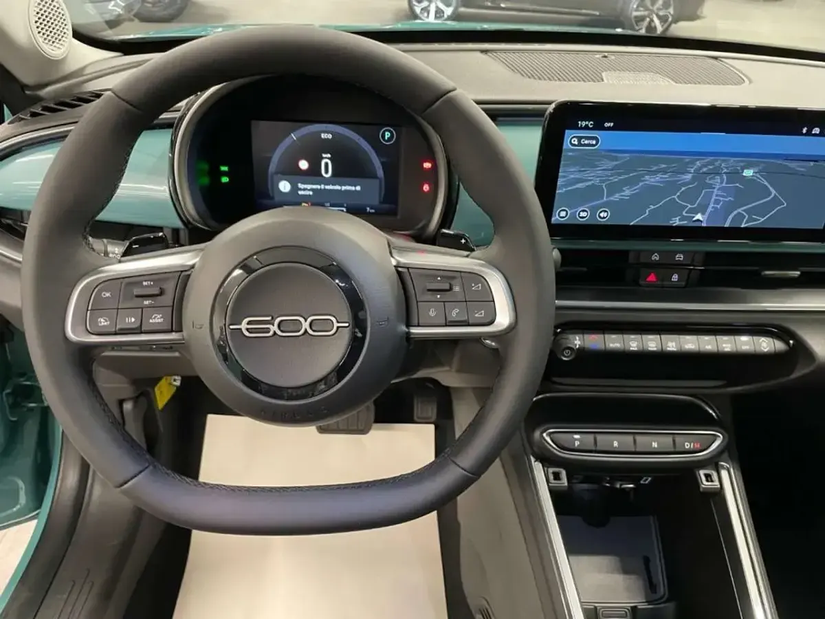 Nuova Fiat 600 Comfort 136 CV (100 kW) 2025 Azzurro acqua SUV