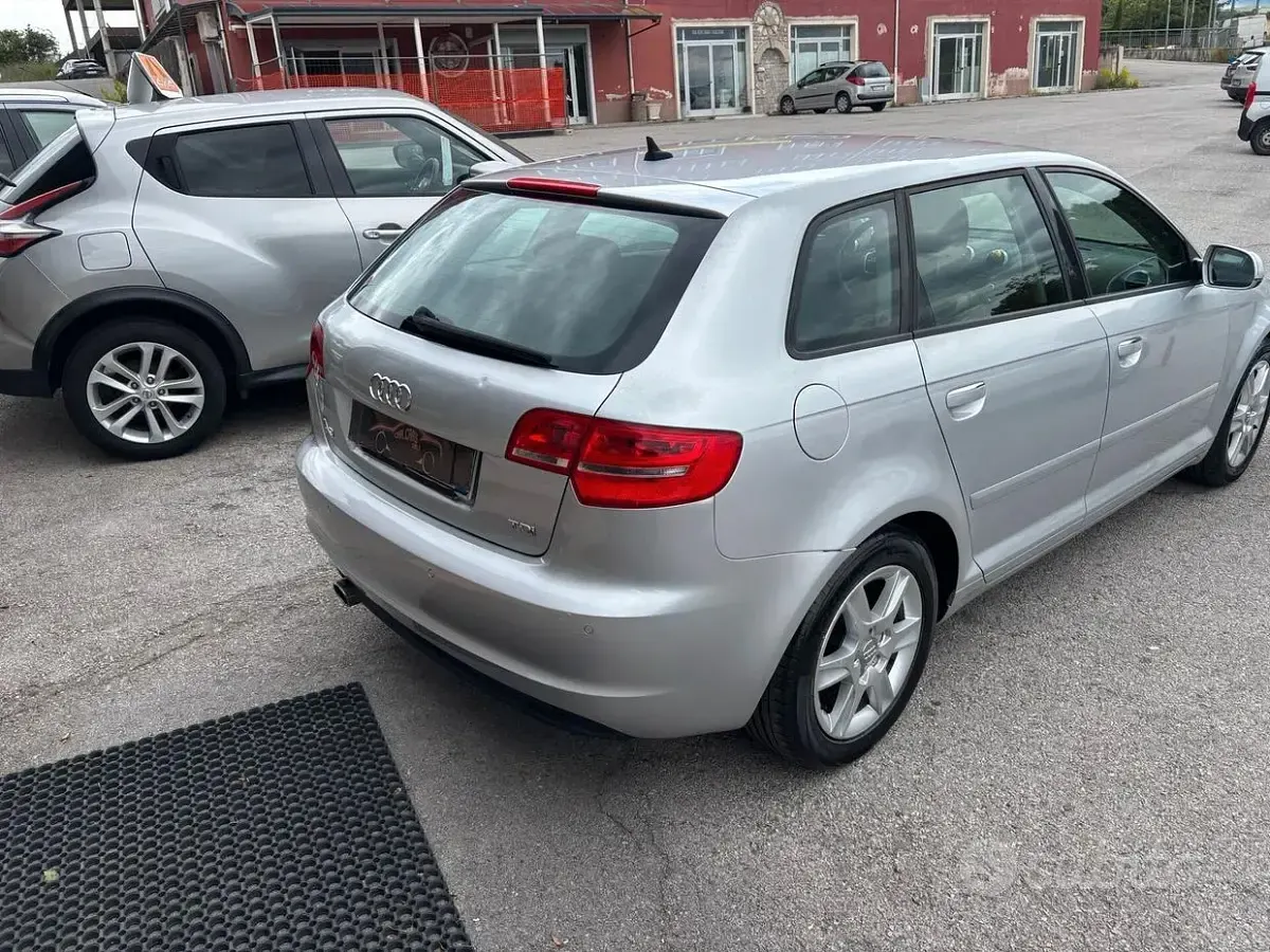 Usata Audi A3 Attraction 105 CV (77 kW) 2012 Grigio Utilitaria
