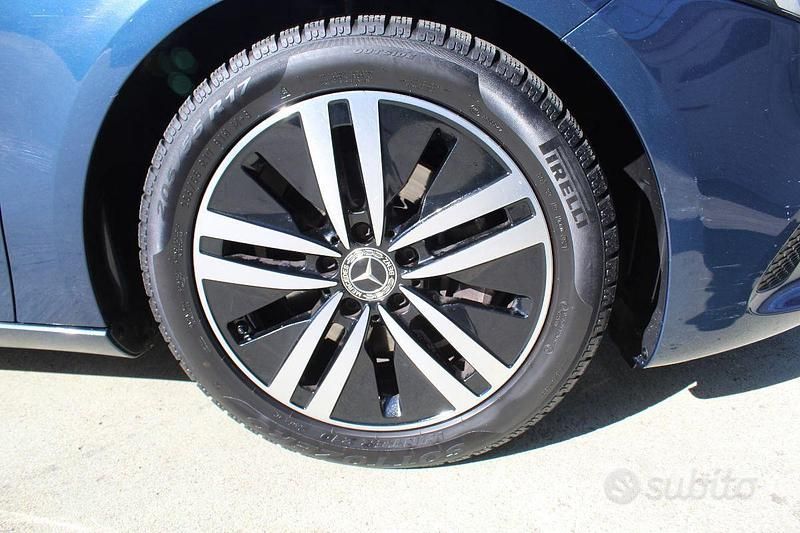Usata Mercedes A200 151 CV (111 kW) 2021 Blu Berlina