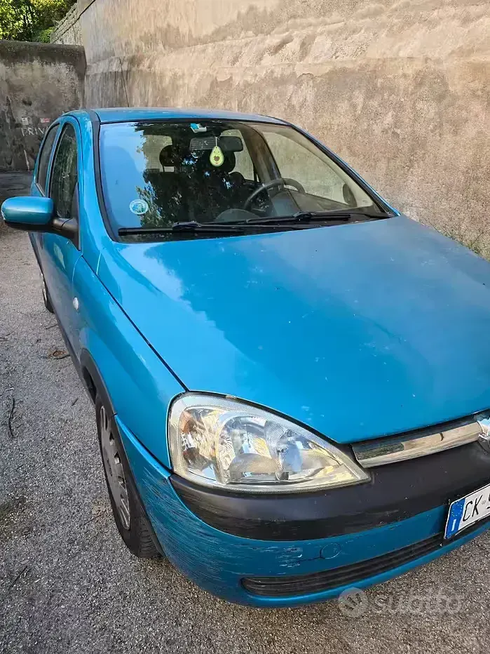 Usata Opel Corsa 75 CV (55 kW) 2003 Bluazzurro Utilitaria