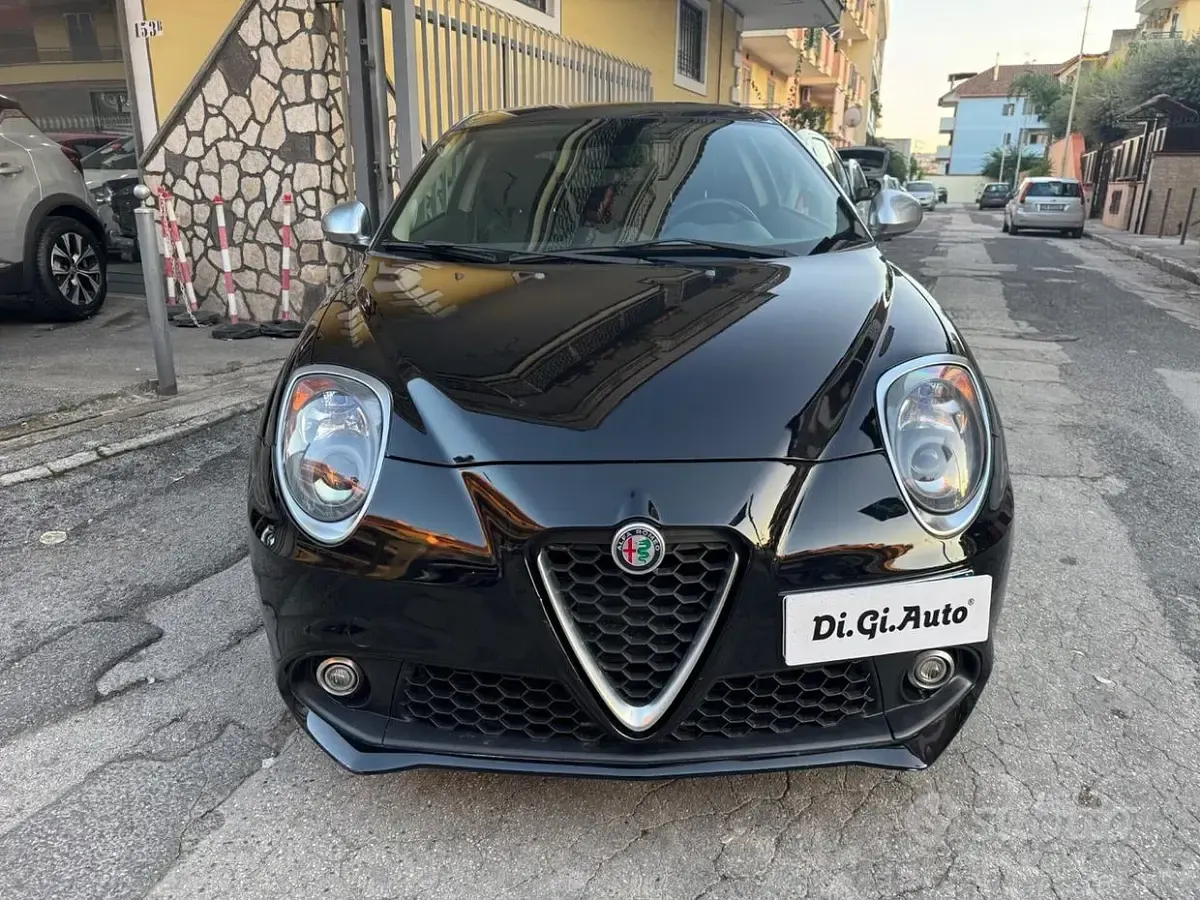 Usata Alfa Romeo MiTo Super 95 CV (69 kW) 2018 Nero Utilitaria