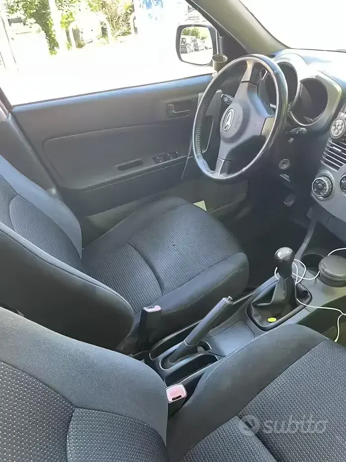 Usata Daihatsu Terios 105 CV (77 kW) 2007 Grigio SUV