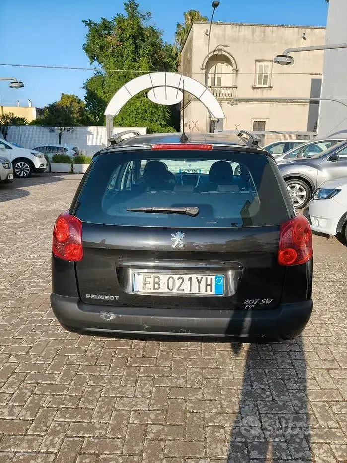 Usata Peugeot 207 Sport 70 CV (51 kW) 2010 Nero Station wagon