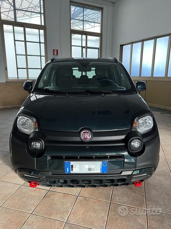 Usata Fiat Panda Cross Cross 71 CV (52 kW) 2024 Verde Utilitaria