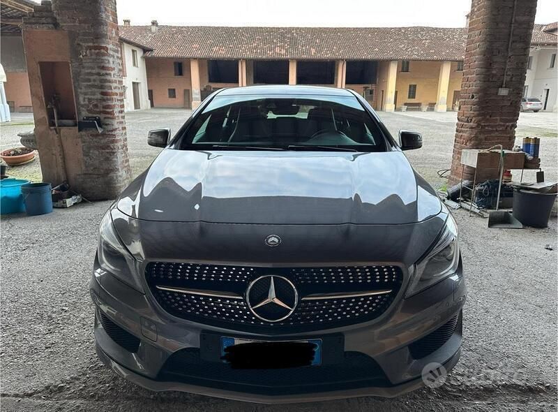 Grigio Usata 2016 Mercedes CLA220 Shooting Brake AMG line Station wagon | 18.900 € (Buon prezzo) - Immagine 1/4
