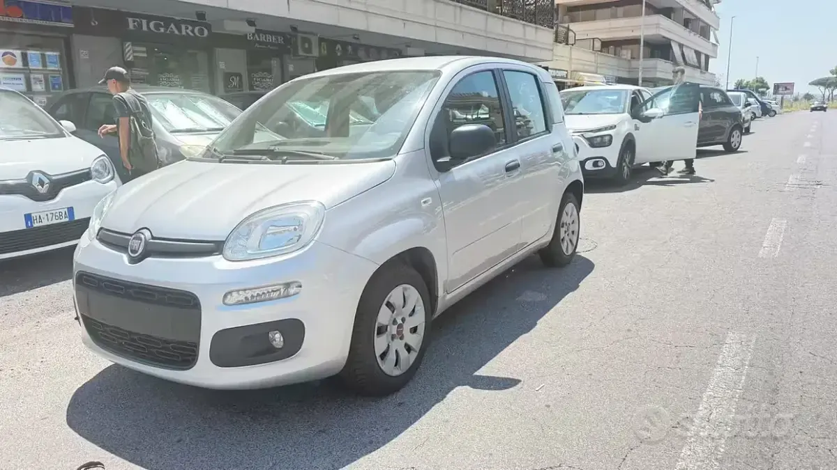 Usata Fiat Panda Lounge 69 CV (50 kW) 2016 Grigio Utilitaria