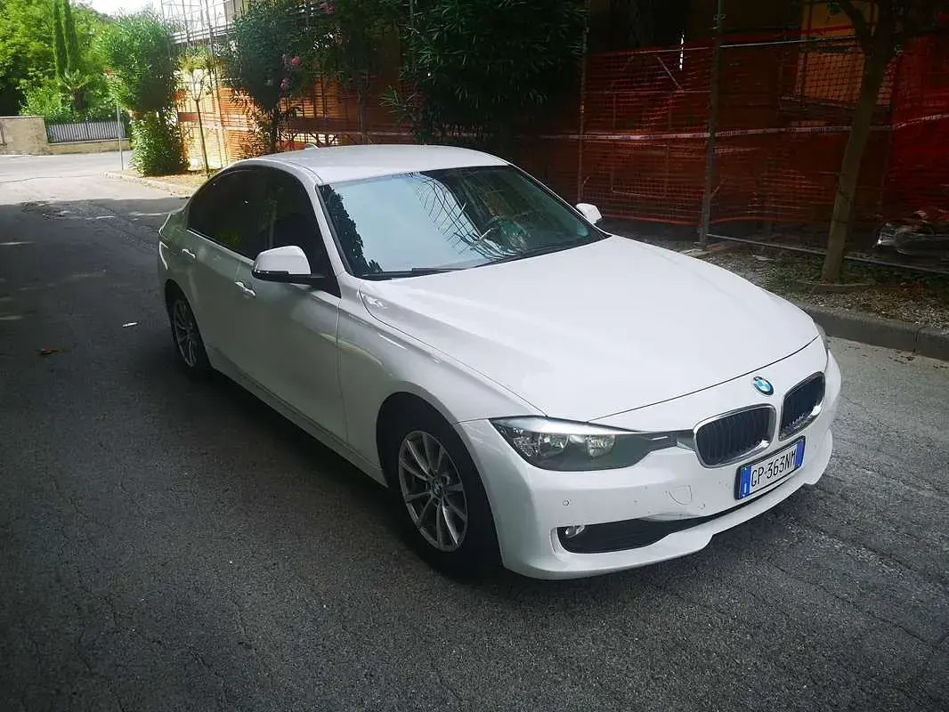 Usata BMW 320 163 CV (119 kW) 2012 Bianco Berlina