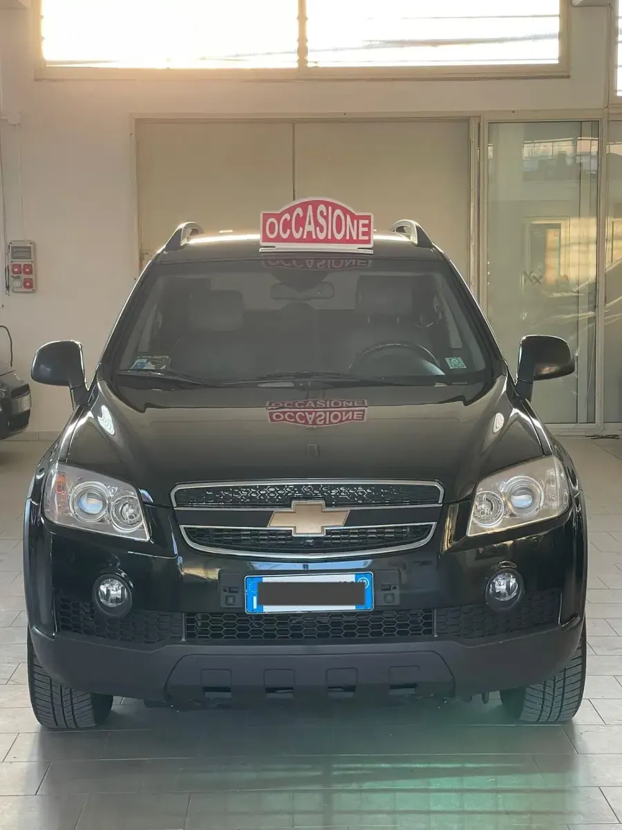 Usata Chevrolet Captiva LTZ 150 CV (110 kW) 2010 Nero SUV