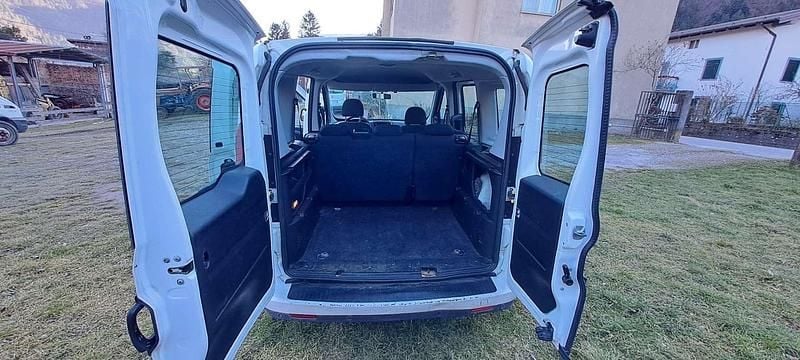 Usata Fiat Doblò Dynamic 90 CV (66 kW) 2013 Monovolume