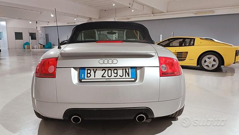 Usata Audi TT Roadster 225 CV (165 kW) 2000 Cabrio