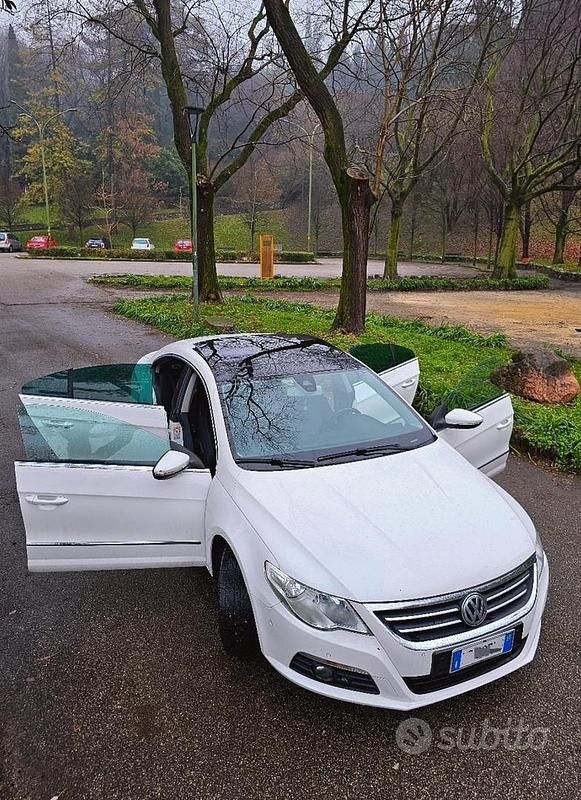 Usata VW Passat 170 CV (125 kW) 2010 Bianco Coupé