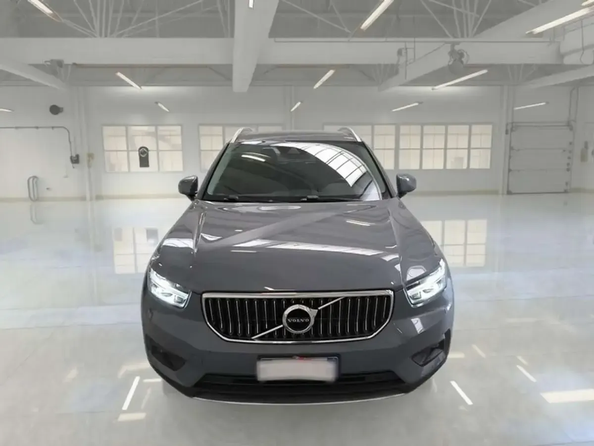 Usata Volvo XC40 Inscription 179 CV (131 kW) 2020 Grigio SUV