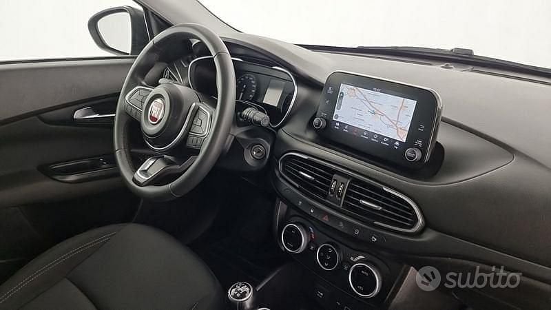 Usata Fiat Tipo City Life 131 CV (96 kW) 2021 Grigio Station wagon