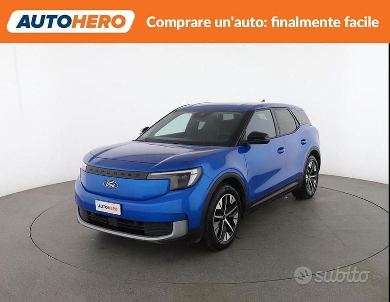 Begagnad Ford Explorer Extended Range 150 kW (204 HK) 2024 Blå SUV