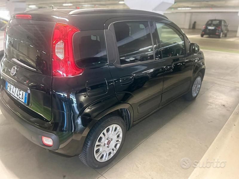 Usata Fiat Panda Lounge 69 CV (50 kW) 2018 Nero Utilitaria