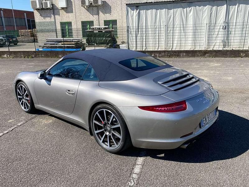 Usata Porsche 991 400 CV (294 kW) 2012 Grigio Cabrio