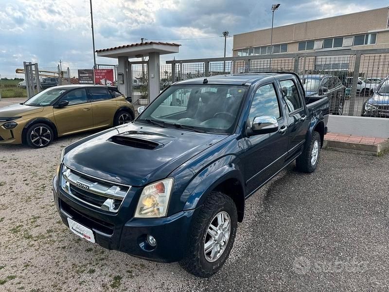 Usata Isuzu D-Max 163 CV (119 kW) 2011 Blu Pick-up