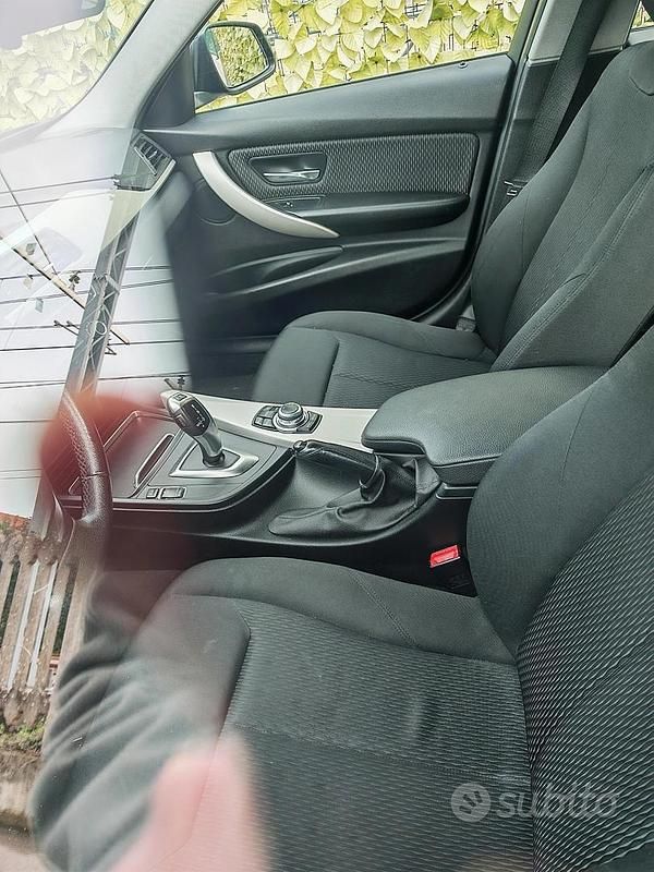 Usata BMW 318 150 CV (110 kW) 2016 Nero Station wagon