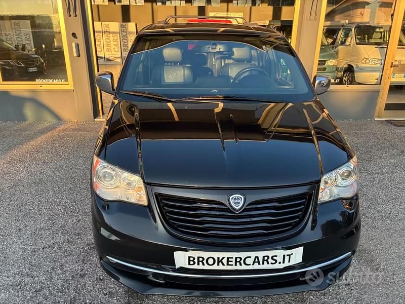 Usata Lancia Voyager S 177 CV (130 kW) 2015 Nero Monovolume