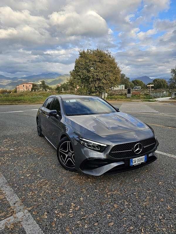 Usata Mercedes A180 AMG Line Premium Plus 116 CV (85 kW) 2024 Berlina