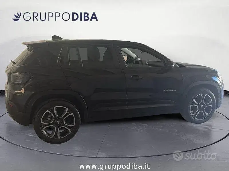 Usata Jeep Avenger Summit 101 CV (74 kW) 2023 Nero SUV