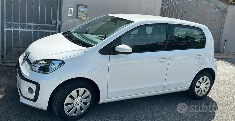 Bianco Usata 2018 VW up! Due volumi | 6900 € (Ottimo prezzo) - Immagine 1/2