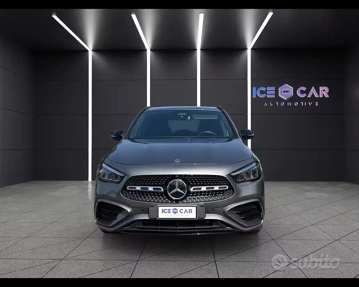 Usata Mercedes GLA200 Advanced Plus 150 CV (110 kW) 2024 Grigio SUV