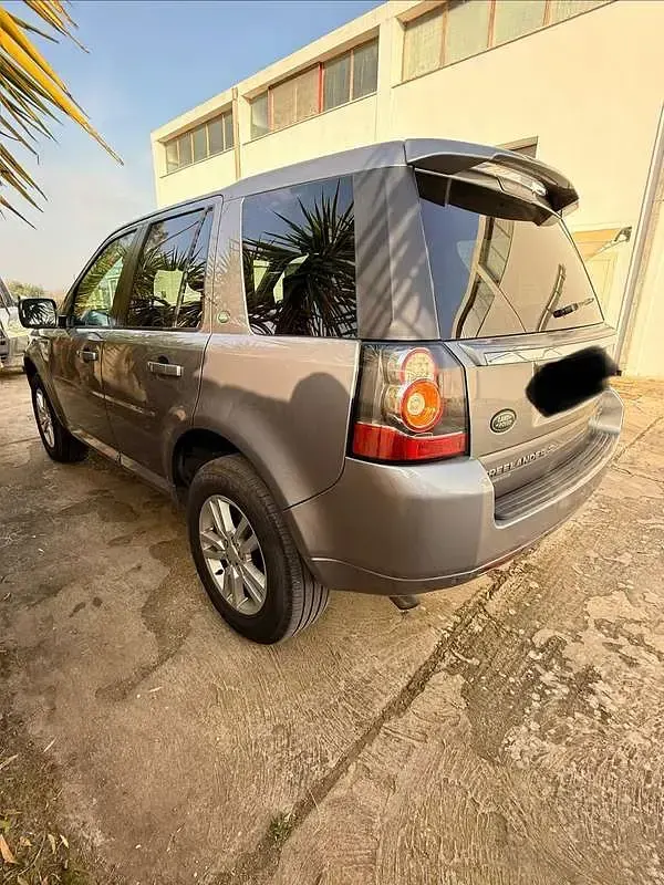 Usata Land Rover Freelander 2 150 CV (110 kW) 2014 Grigio SUV
